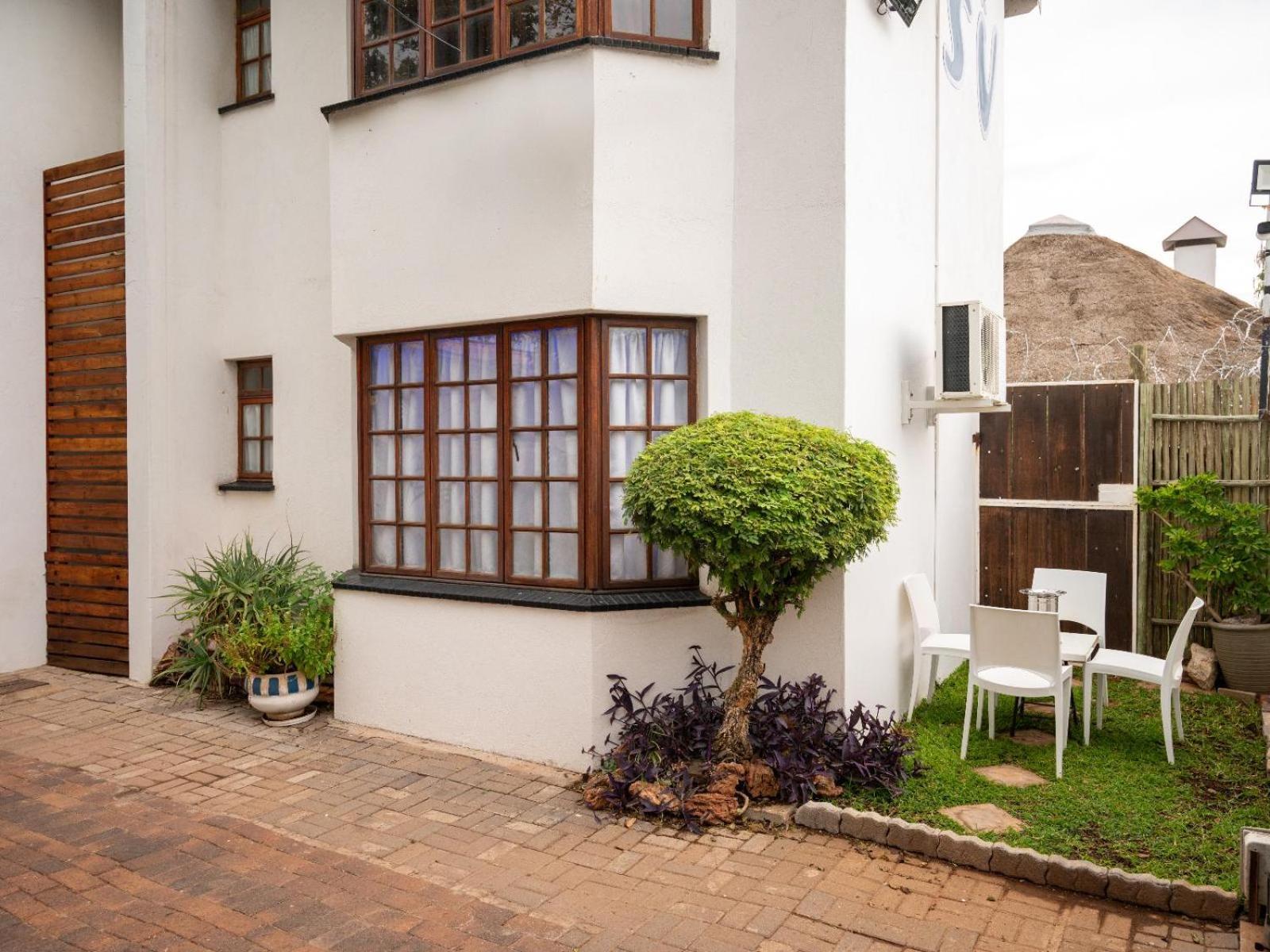 Sleepers Villa Guesthouse Polokwane Extérieur photo